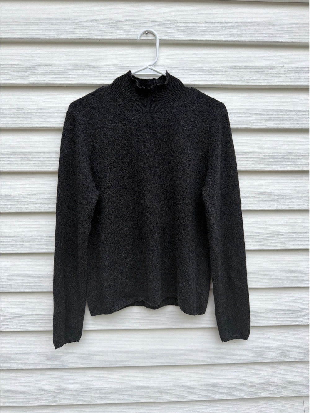 Country Shop Cashmeres Women’s L Charcoal Gray 100% Cashmere Mock Neck Sweater